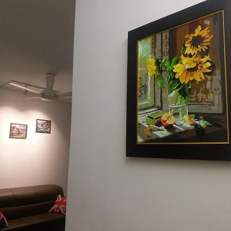 Hits Homestay Bayan Lepas Esterno foto