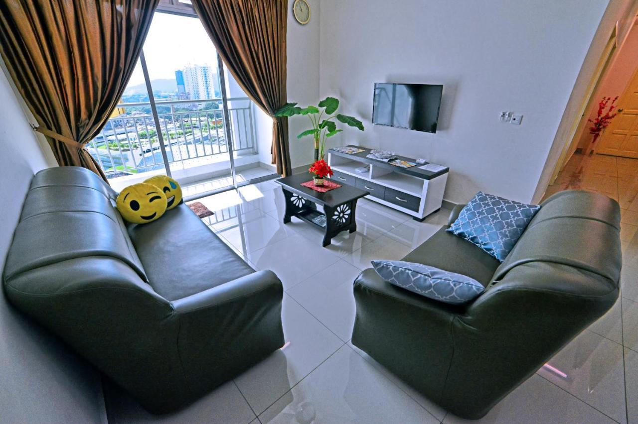 Hits Homestay Bayan Lepas Esterno foto