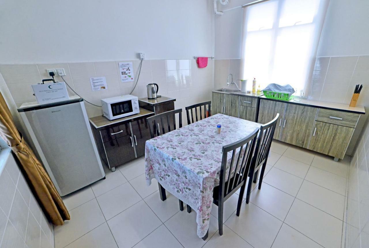 Hits Homestay Bayan Lepas Esterno foto